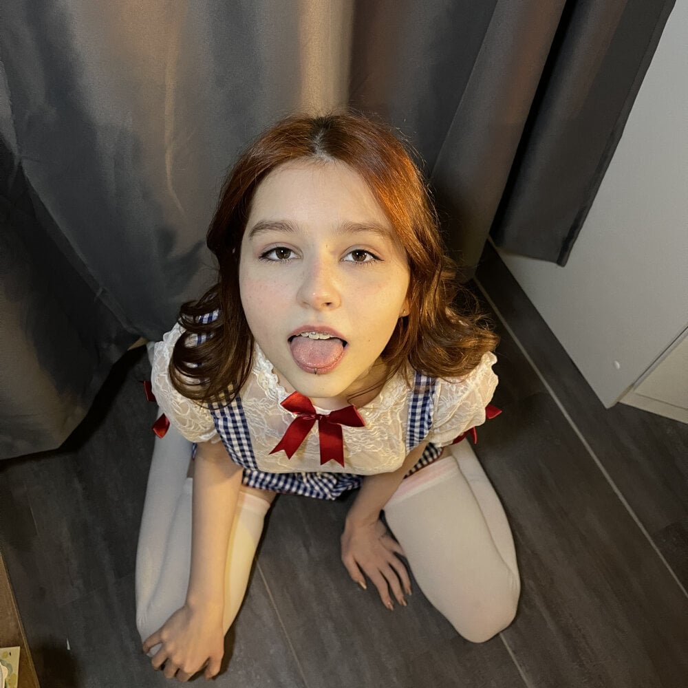 xxx-topcamgirls.com land_of_ozz livesex profile in this-room-is-the-best cams