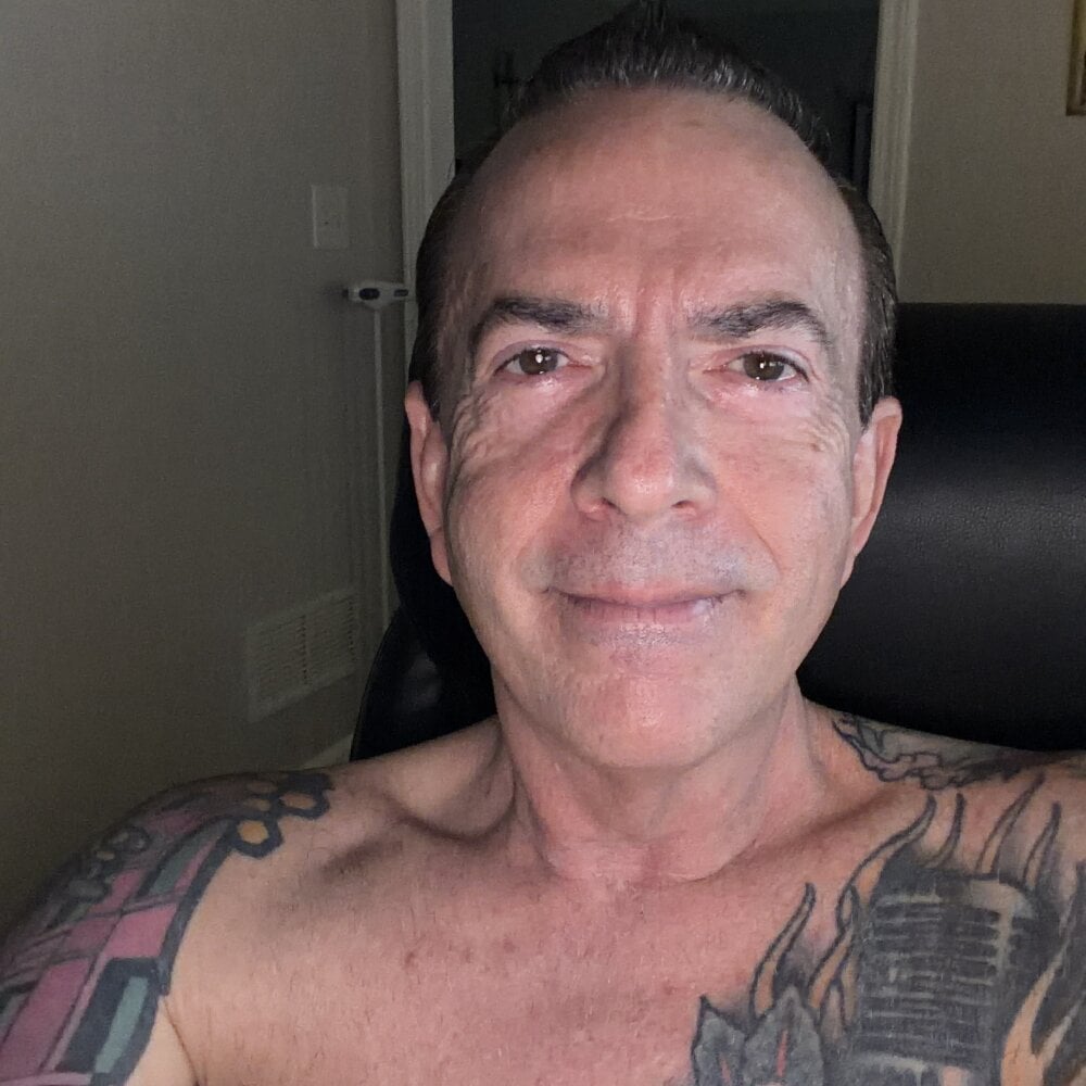 crazy_mike1 from stripchat
