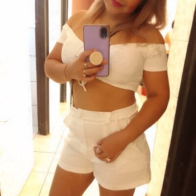 janethlu25 from stripchat