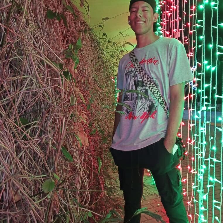 Tupac_D's Offline XXX Chat