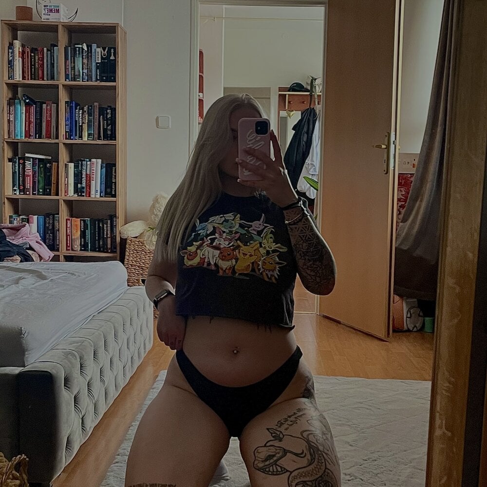 Offline XXX chat modela curvybarb