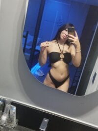 gomezsz's webcam live show