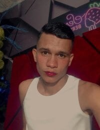 ceron_latin_boys's webcam live show