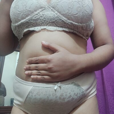 Your_Sexy_Diya Live Cam on StripChat