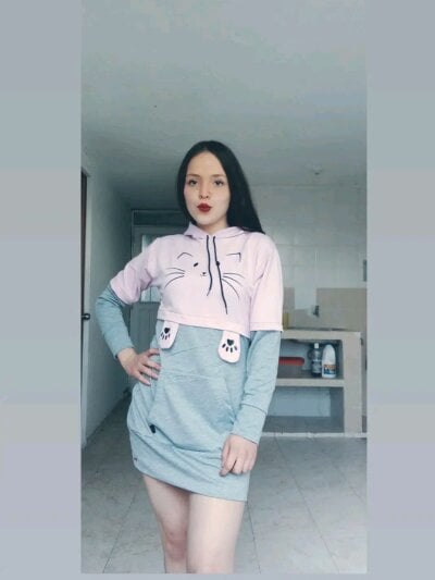 roxy_hot18 🚖 live cam