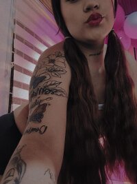 Pandorha_'s Offline Chat Room
