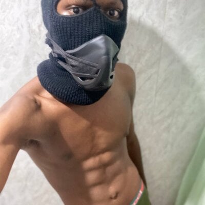 Jaydemasked
