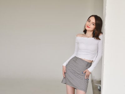 CloudGrace Female White Free Cam Nude