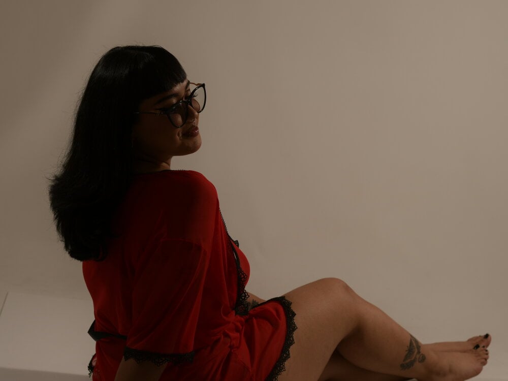 myliveeroticcams.com julieta_fernandez livesex profile in latino cams