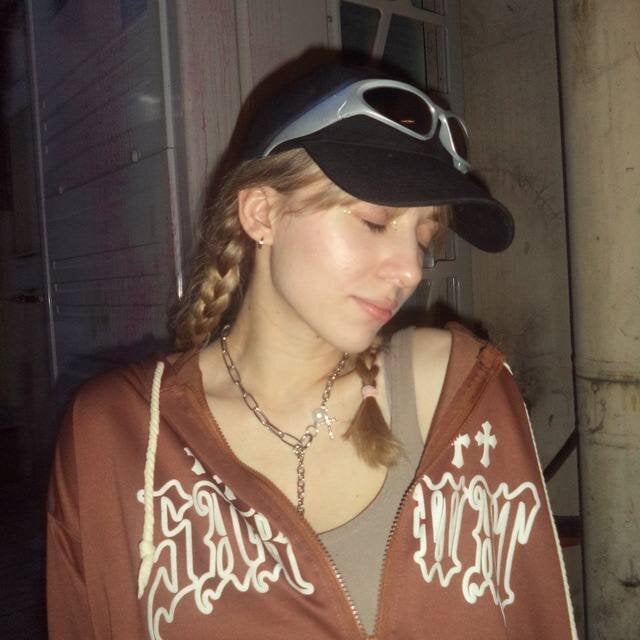 NoVa_SuN live cam model at StripChat