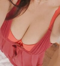 RiyaHot22's webcam live show