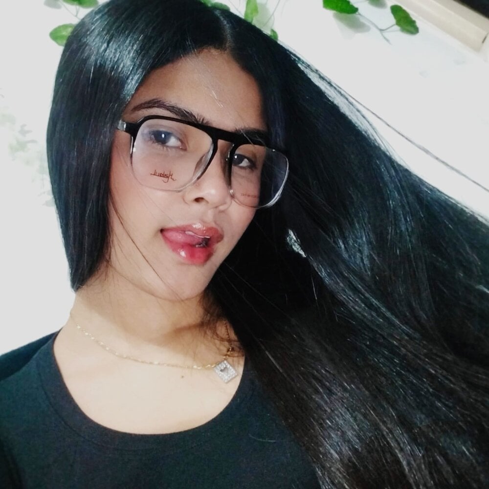 Violet_Collins1's Live XXX Chat