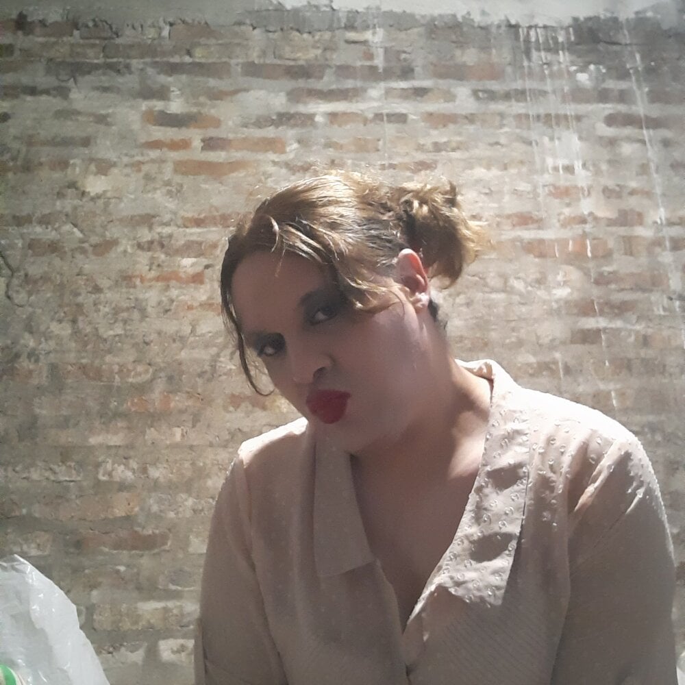 Live sex webcam photo for MAGALI86@xh #290110074