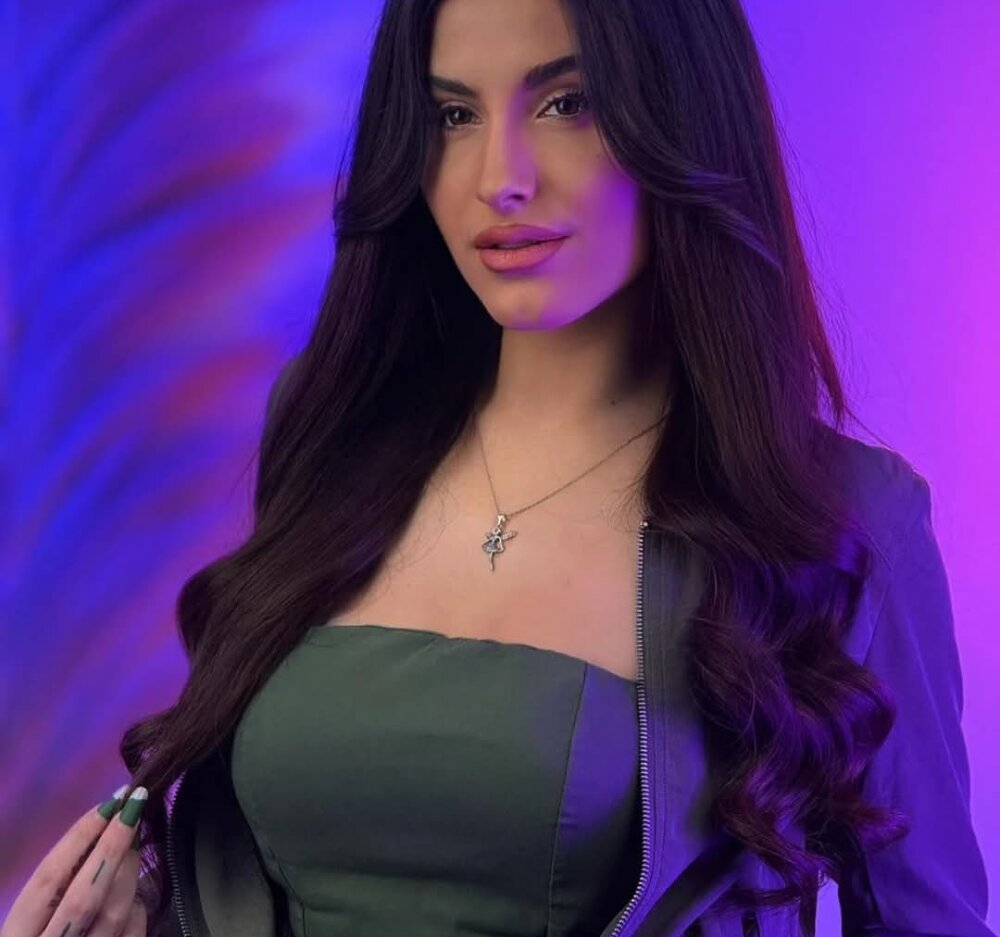 AriaAdda's Offline XXX Chat