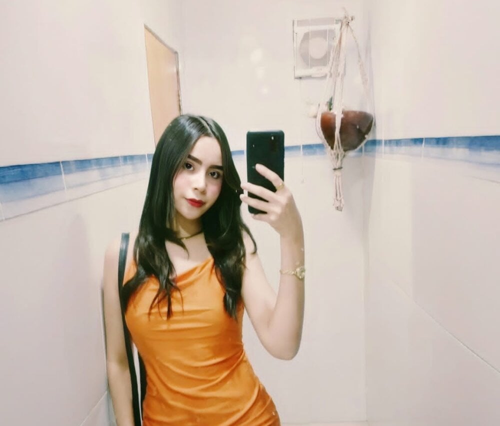 abigail_vertiz124- profile