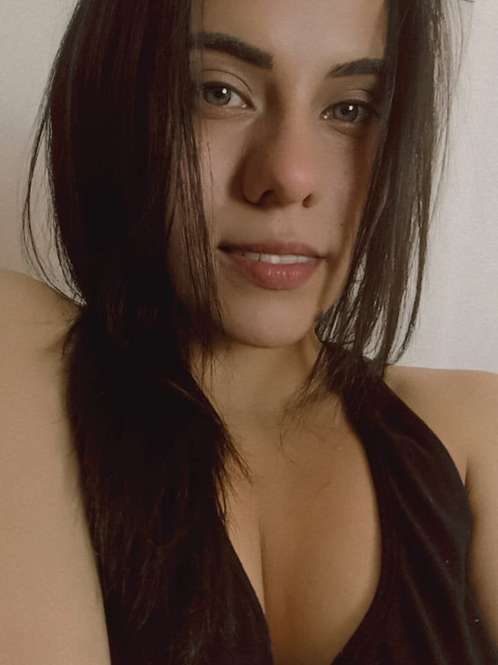 Bella Stone Anki