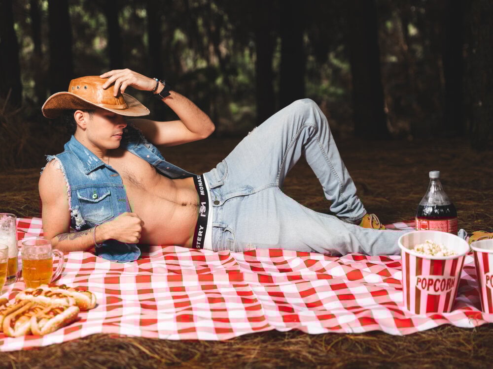 Nils_saintt's Offline XXX Chat