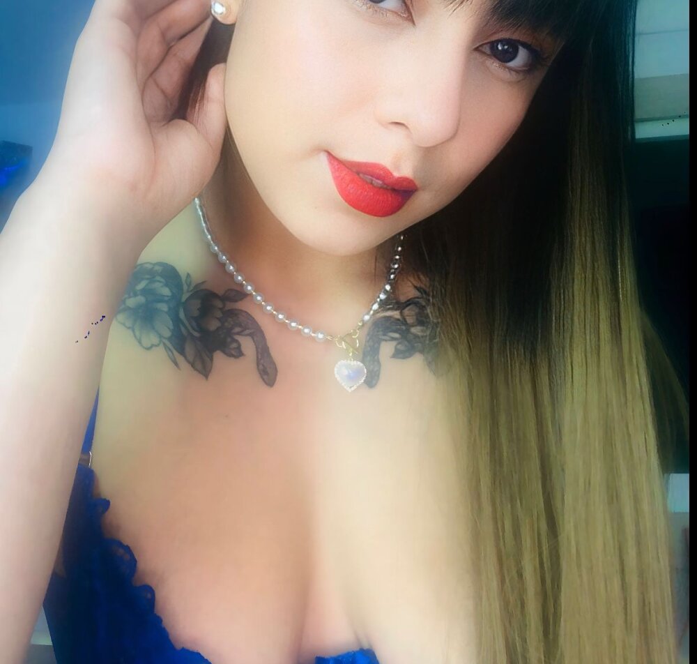 _Missjoya_'s Offline Chat Room