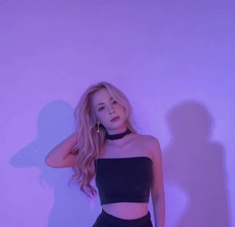 DollyLovess profile
