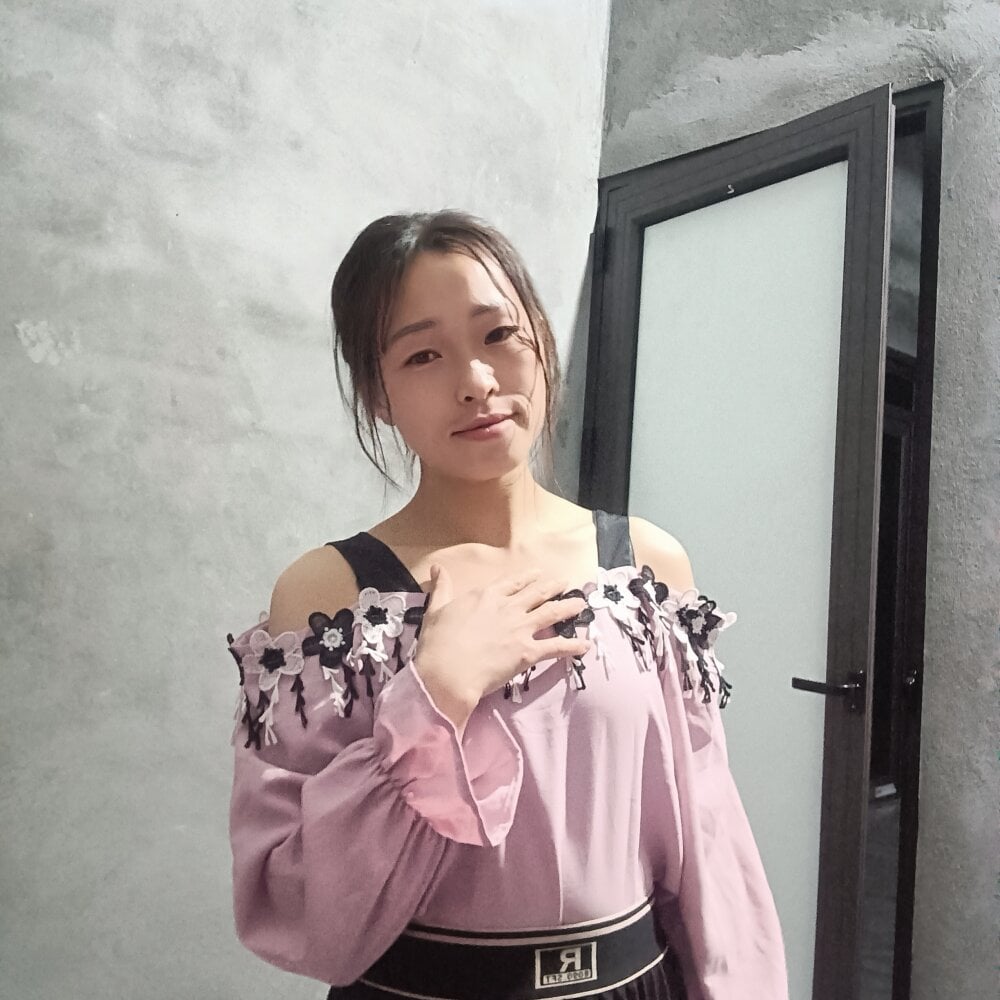 stripchat bun25 webcam profile pic via ebonylivesexcams.com