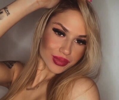 AlyssaHope 🌦 adult cam chat