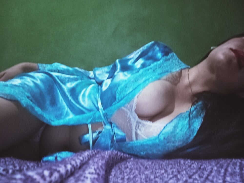 Lizzilovee profile