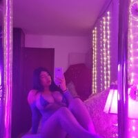 melody_ferrer's Offline Chat Room