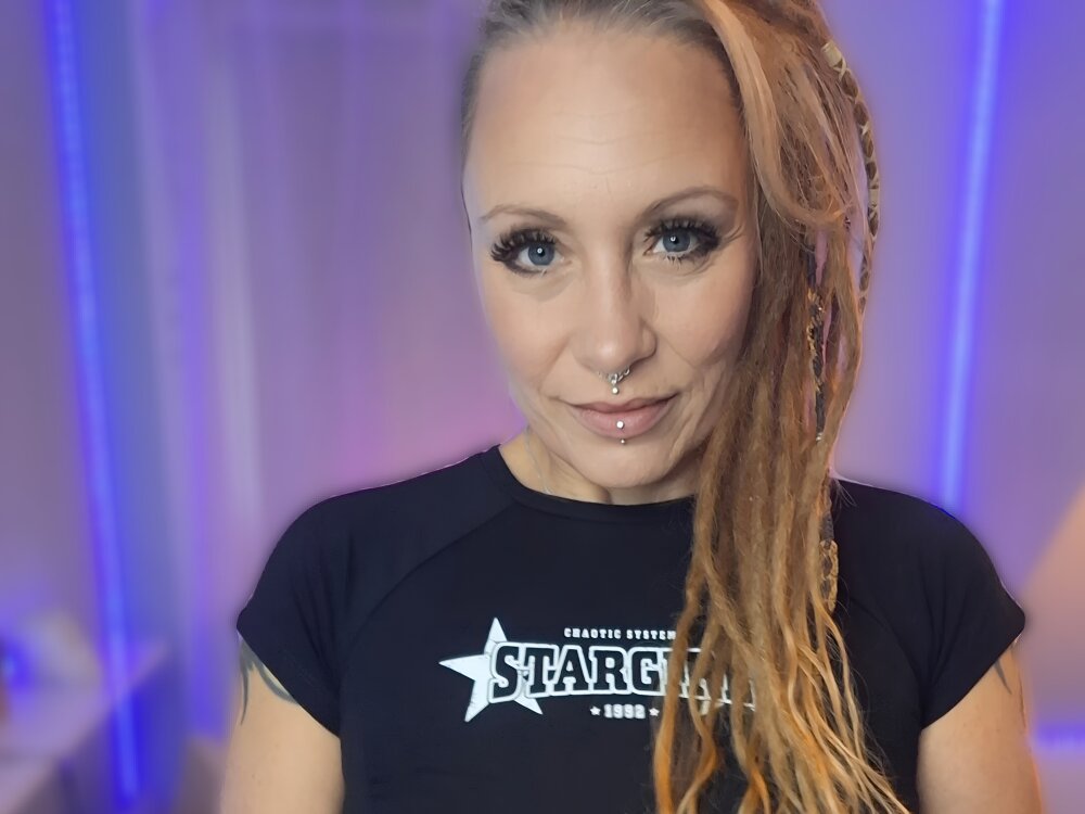 Jani_Jay_'s most recent online preview