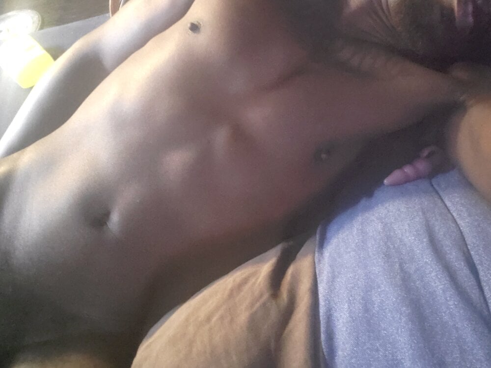 Bearlvr420 offline XXX-chatje