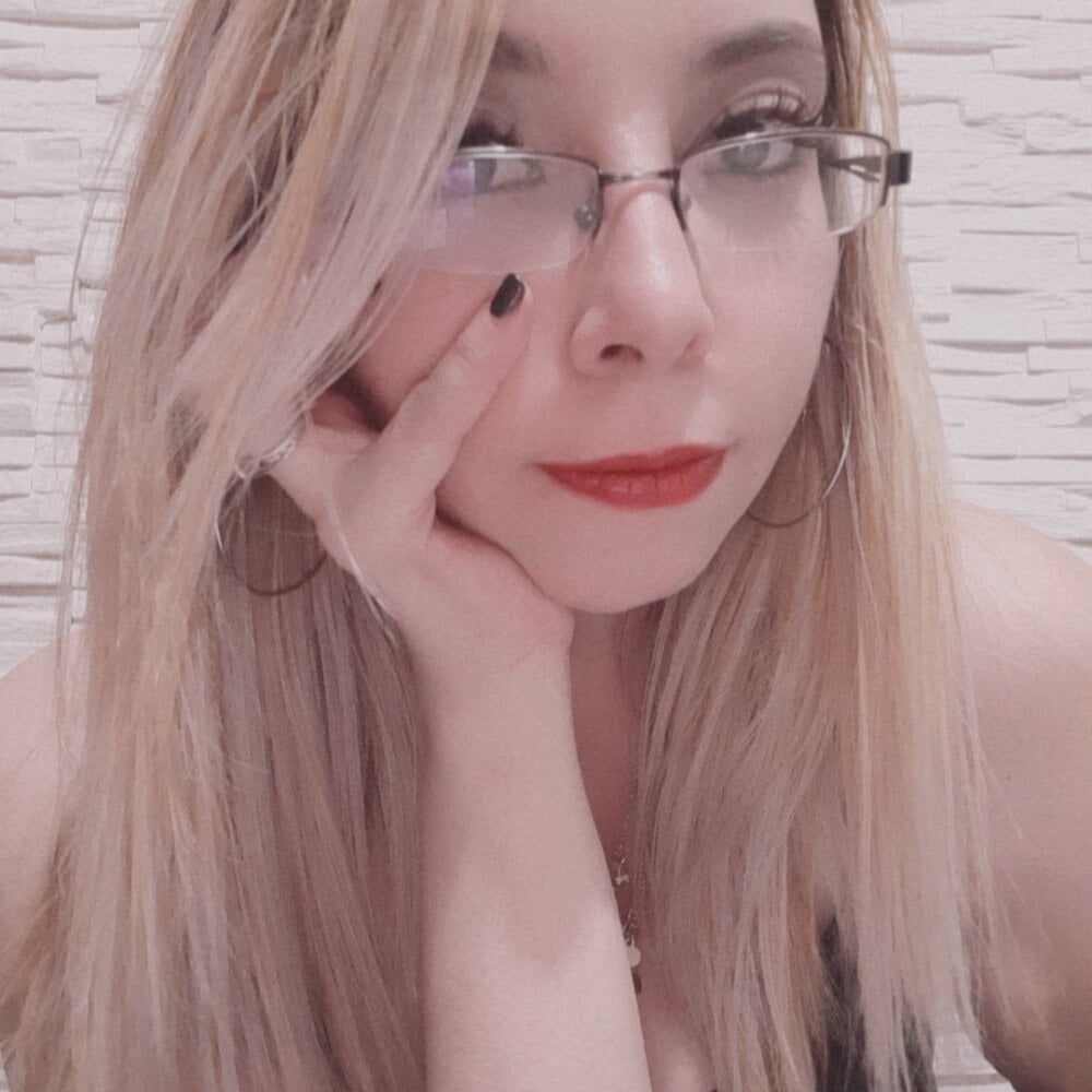 Live sex webcam photo for Mentita30 #288669156