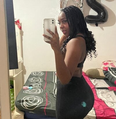Scarletthot_01