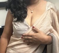 Kannada-Anu-Anu2002