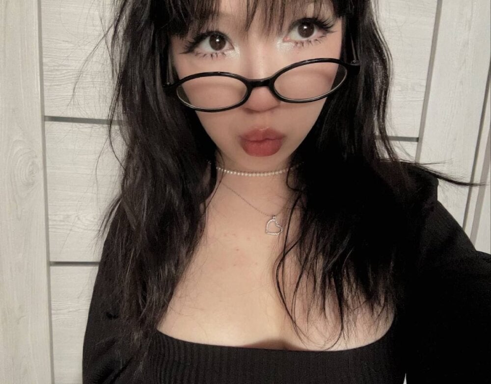 BonnieFosterr's Offline XXX Chat