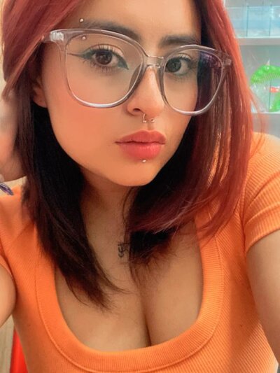 emilly_simons 🤥 live show