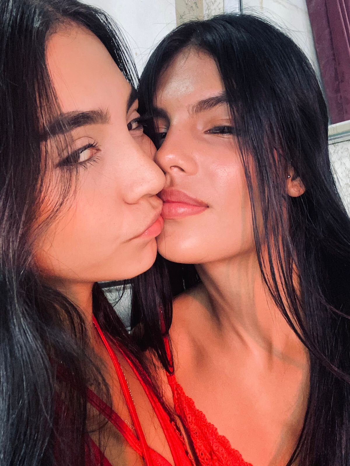 Latinas_Skinnys_aws