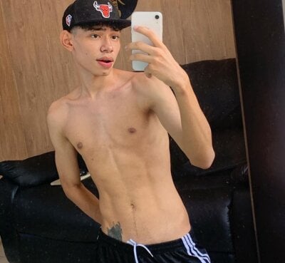 Daviid_laidd Male Bisexual Cam Adult