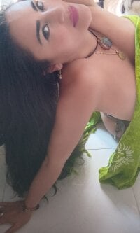 zafiro_rouse_'s webcam live show