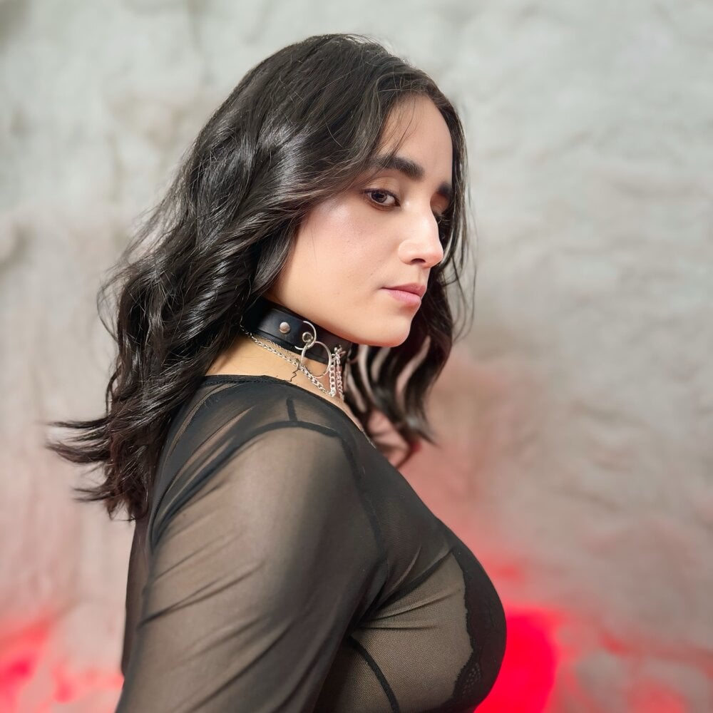 elowen_halley1