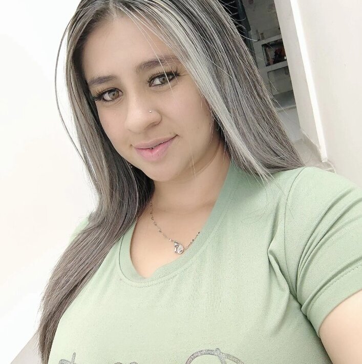Live sex webcam photo for Melinda_bob #290339767