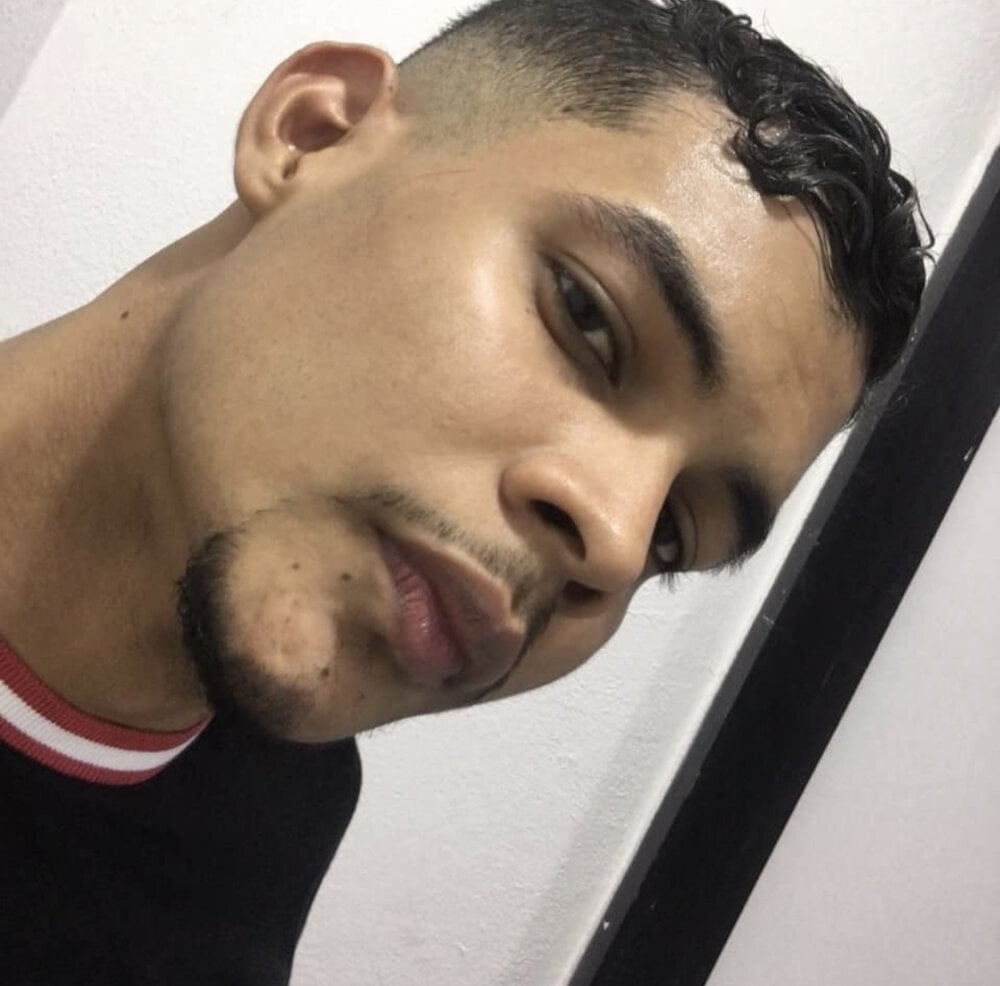ElsecretodeBruno's most recent online preview