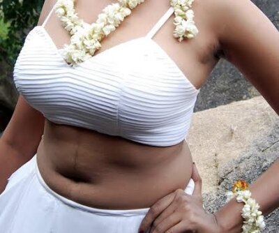 epsiba_r ✂ online naked chat