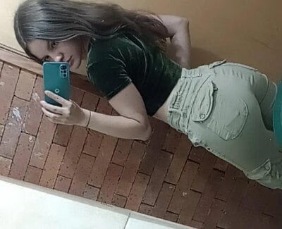 Little_cataleya Couple Spanishspeaking XXX Live Cam
