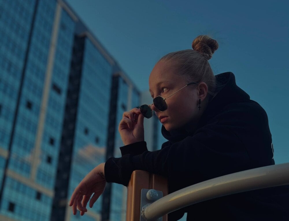 amateursex-livecam.com adarndeneui livesex profile in granny cams