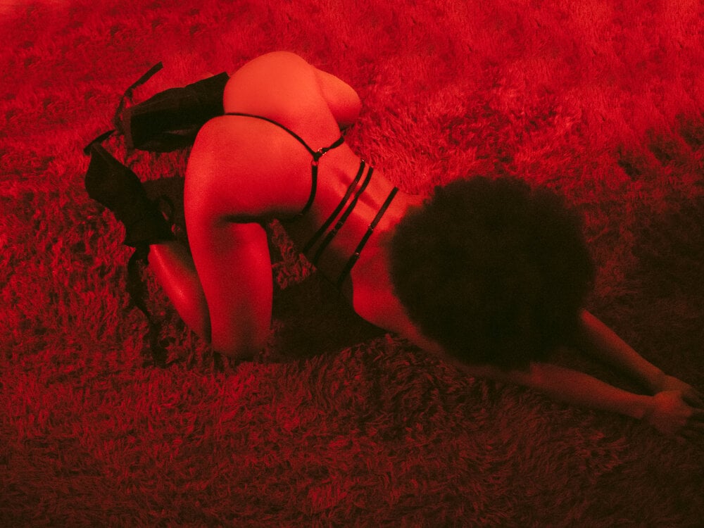 Ebony_love07 离线XXX聊天