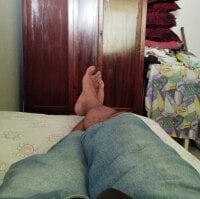 pauzudojagjshe's webcam live show
