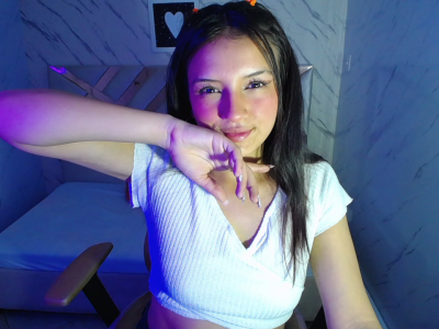 naomy_3b 🌧 nude cam
