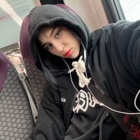 LunaRiot's webcam live show