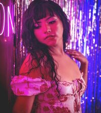 NiaBianni's Offline Chat Room