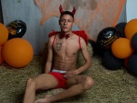 Dominik_timothy's webcam live show