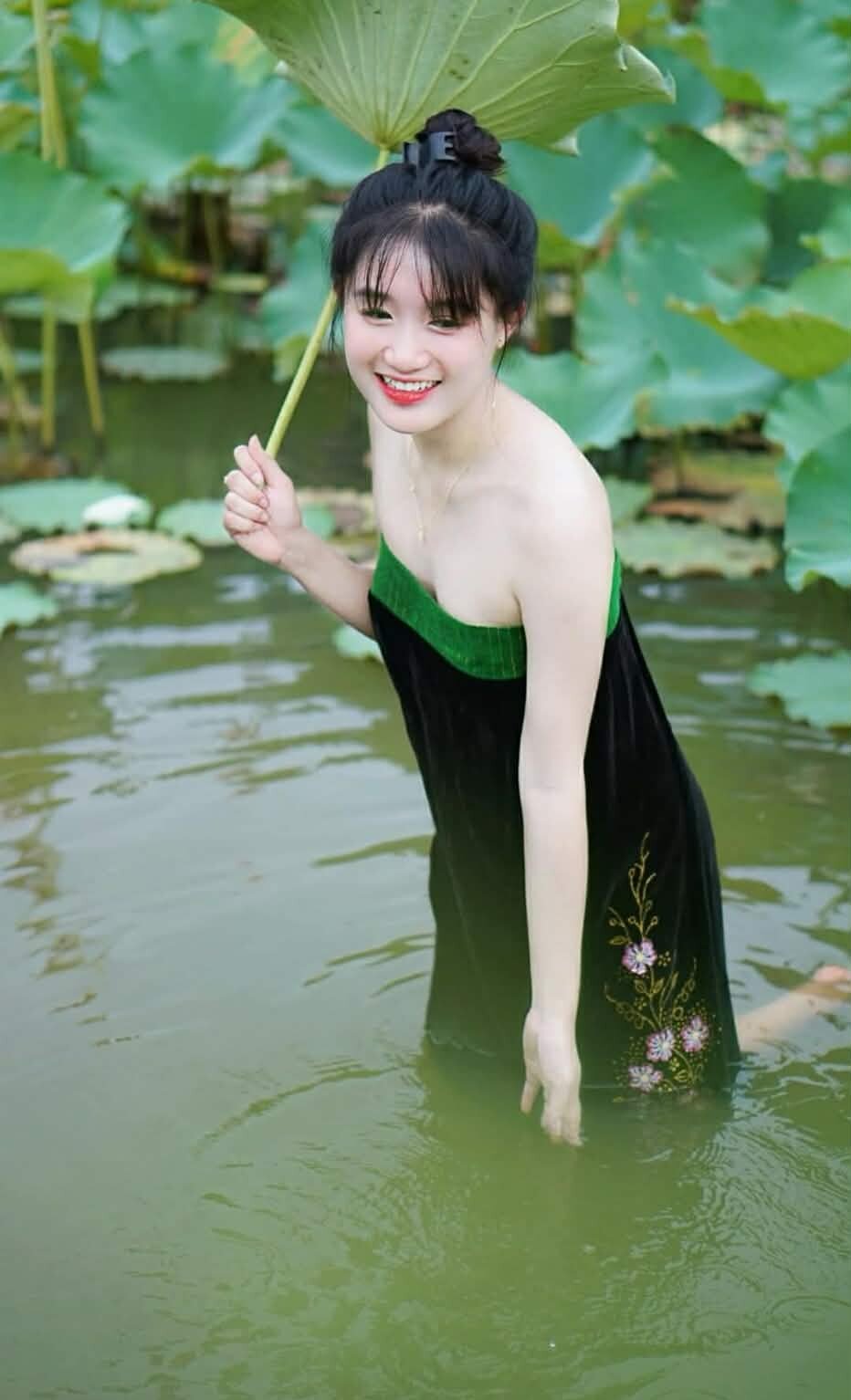 sexlivecamsites.com cherry-cute livesex profile in 300-meters-from-you cams